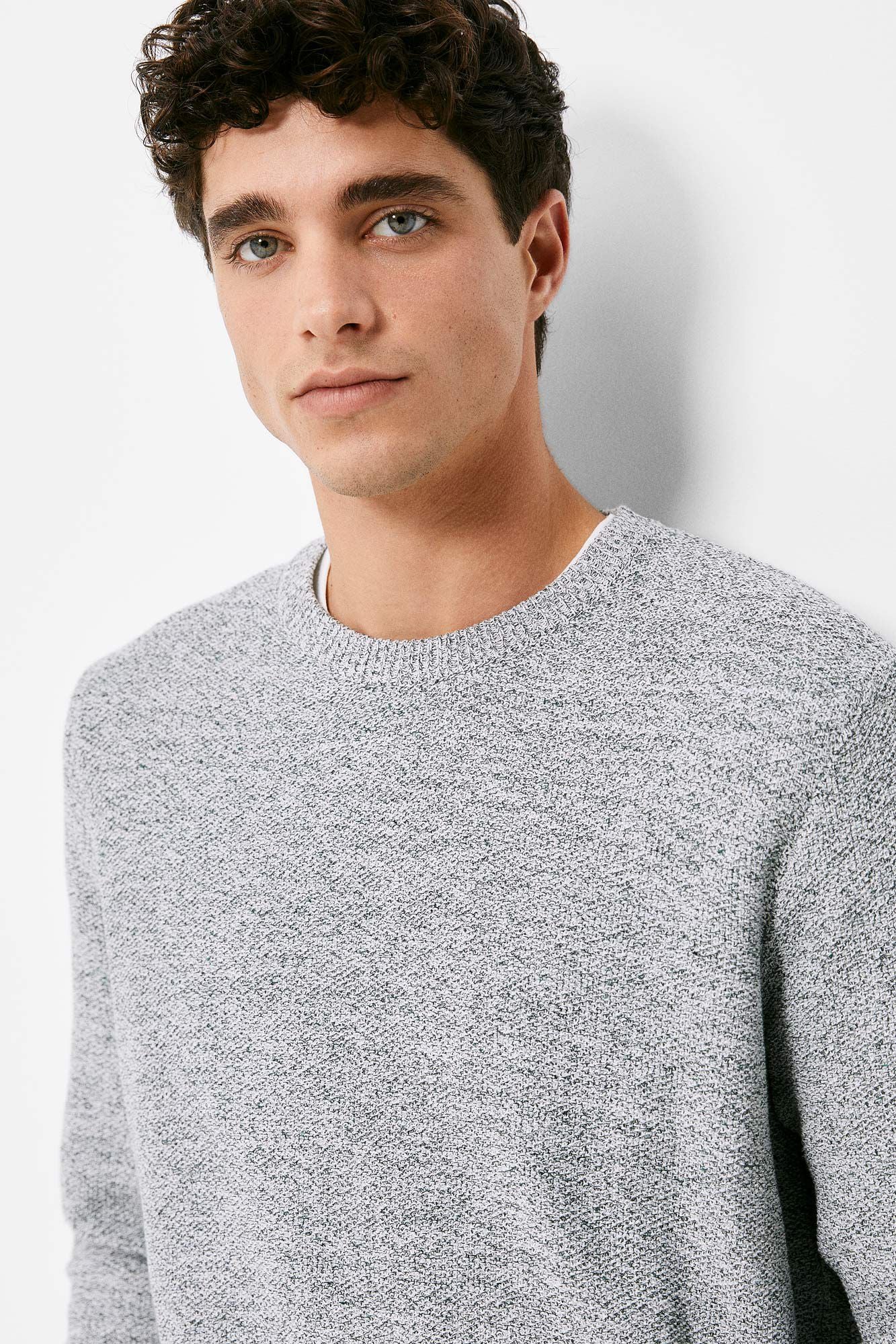 Textured twisted jumper
