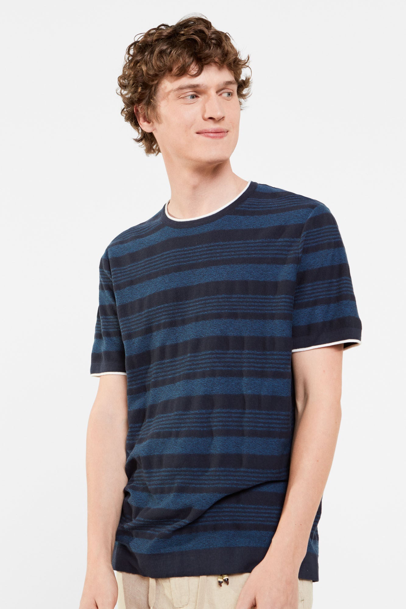 Short-sleeved jacquard sweater