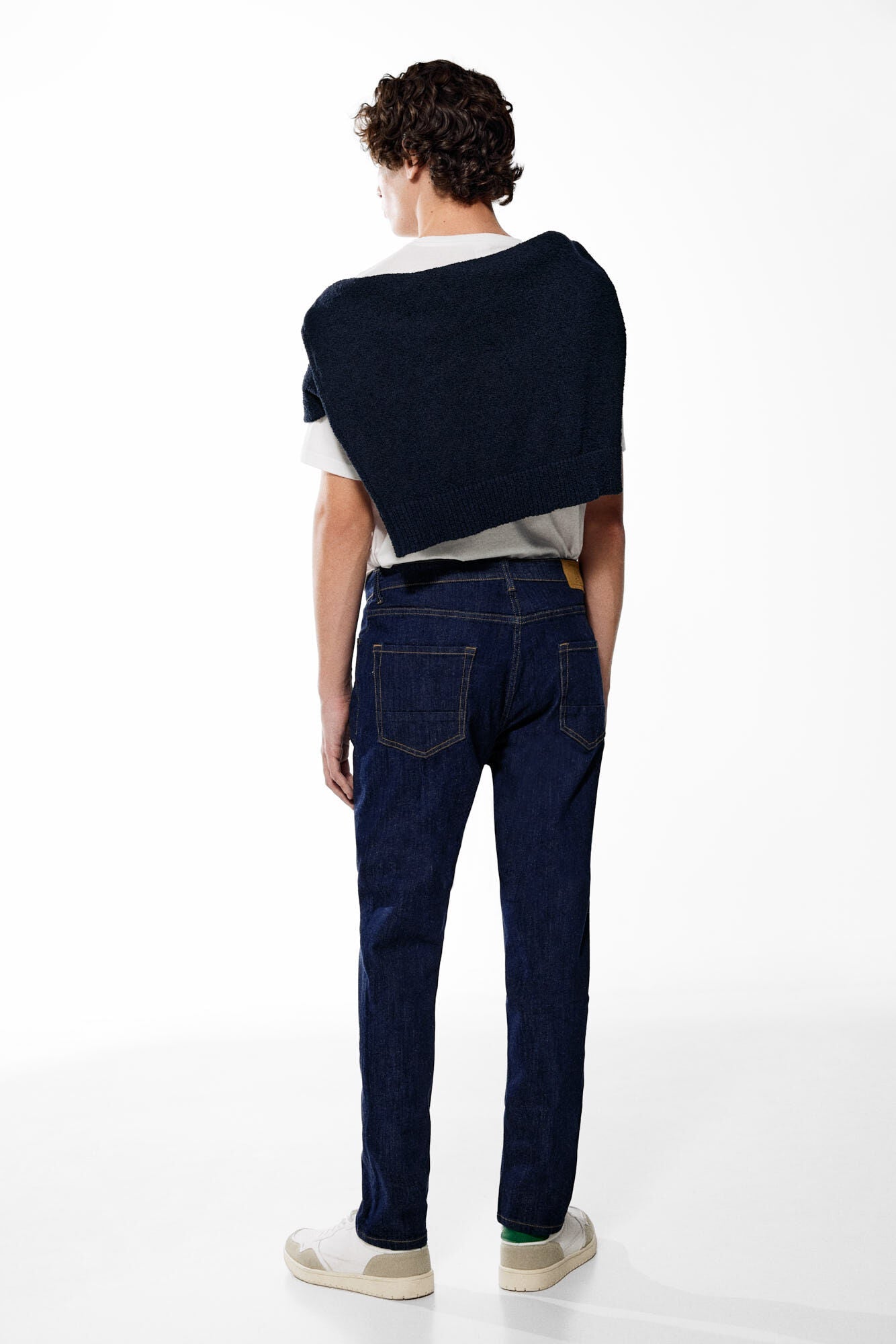 Desized wash slim fit jeans