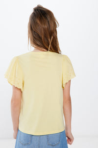 Girls' ruffled T-shirt