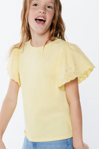 Girls' ruffled T-shirt