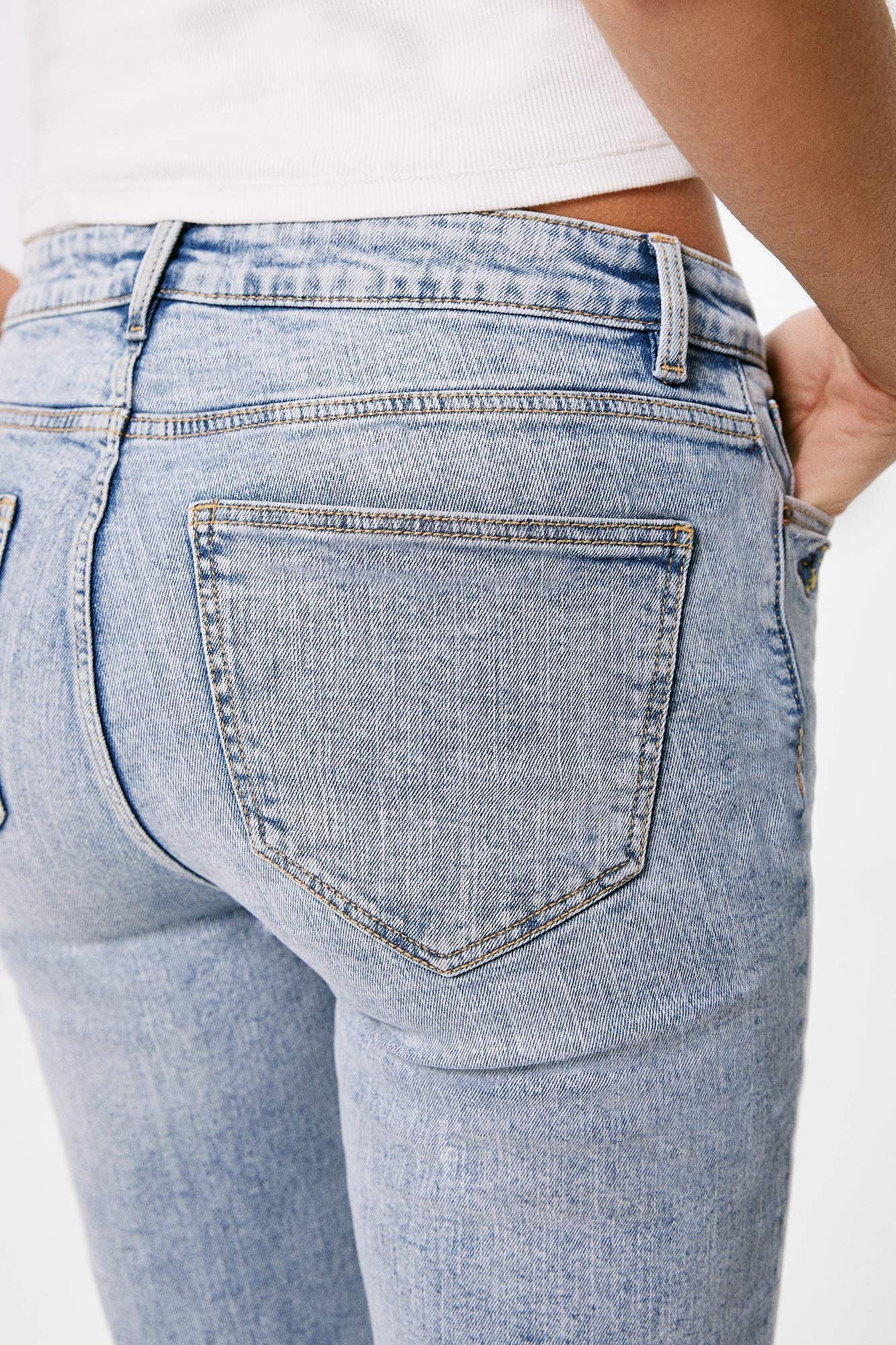 Sustainable wash butterfly kick flare jeans
