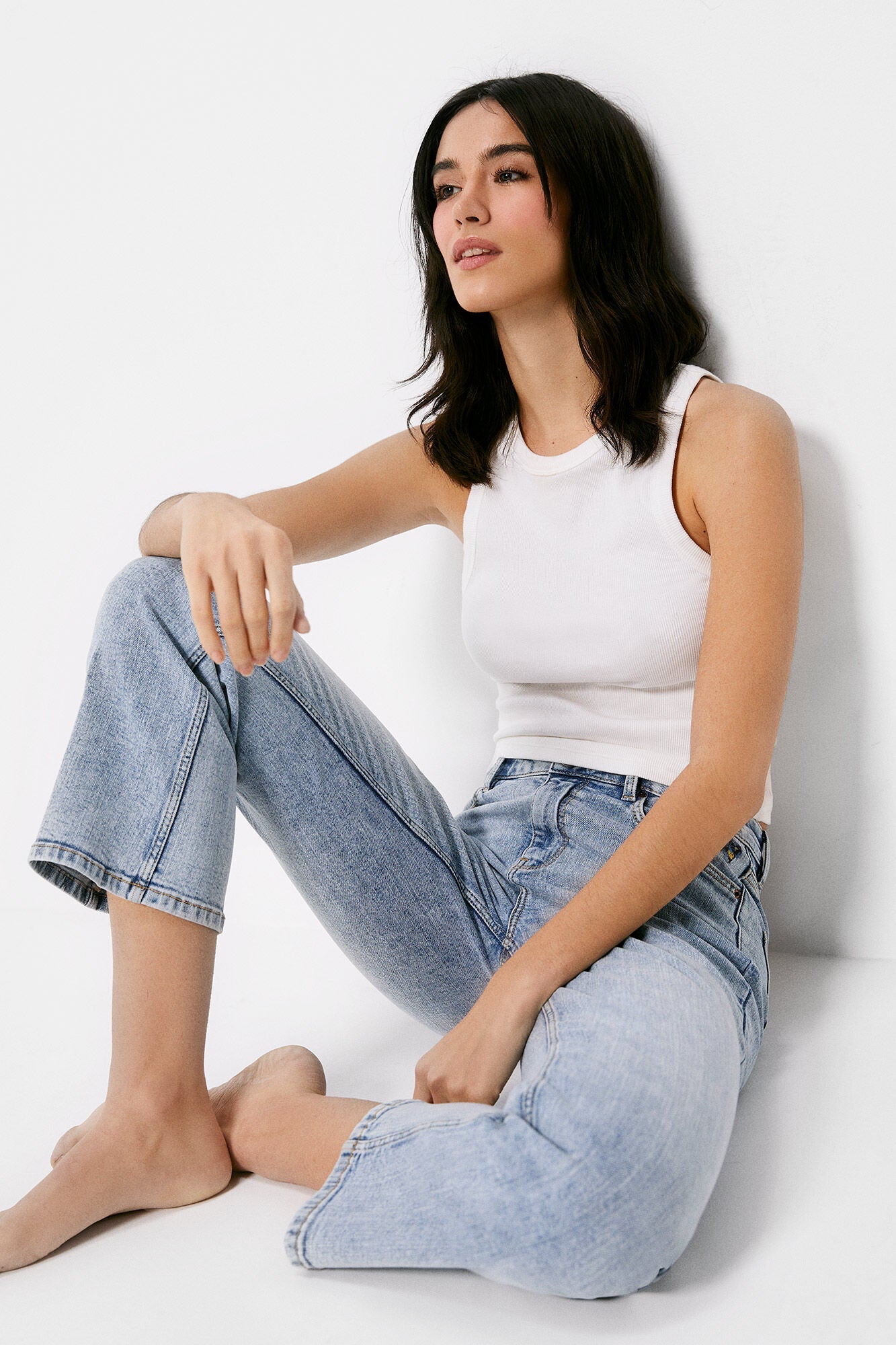 Sustainable wash butterfly kick flare jeans