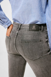 Sustainable wash kick flare jeans