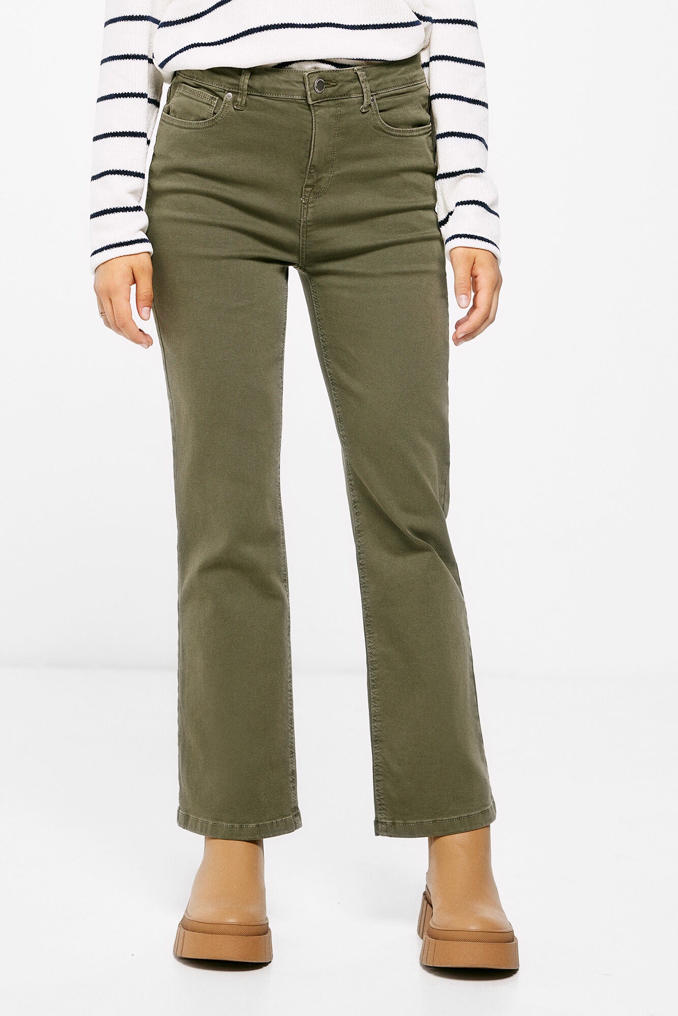 Sustainable wash kick flare jeans