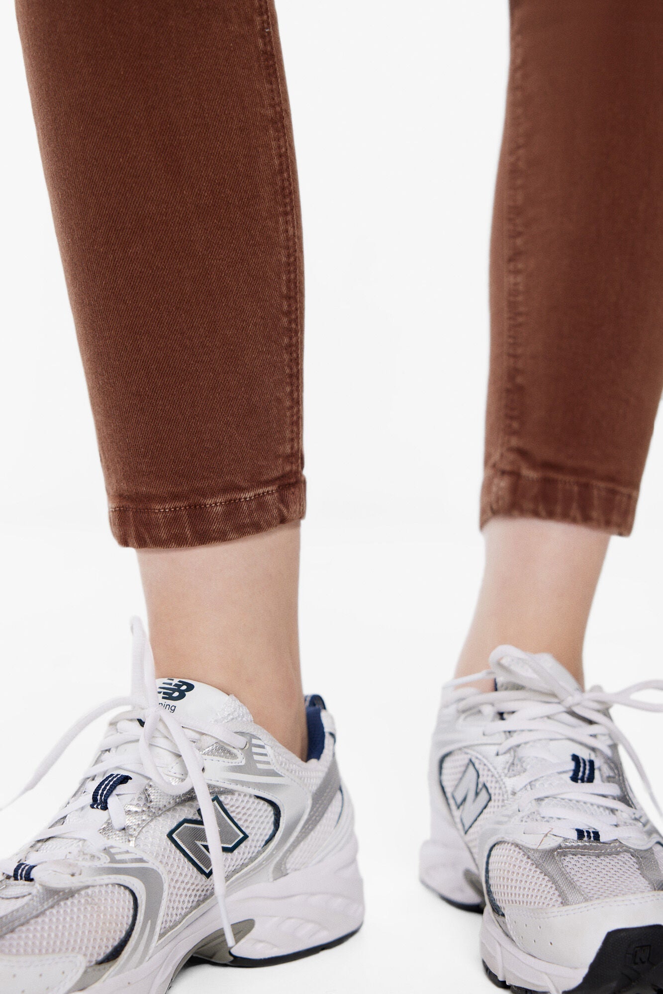 Slim cropped colour jeans