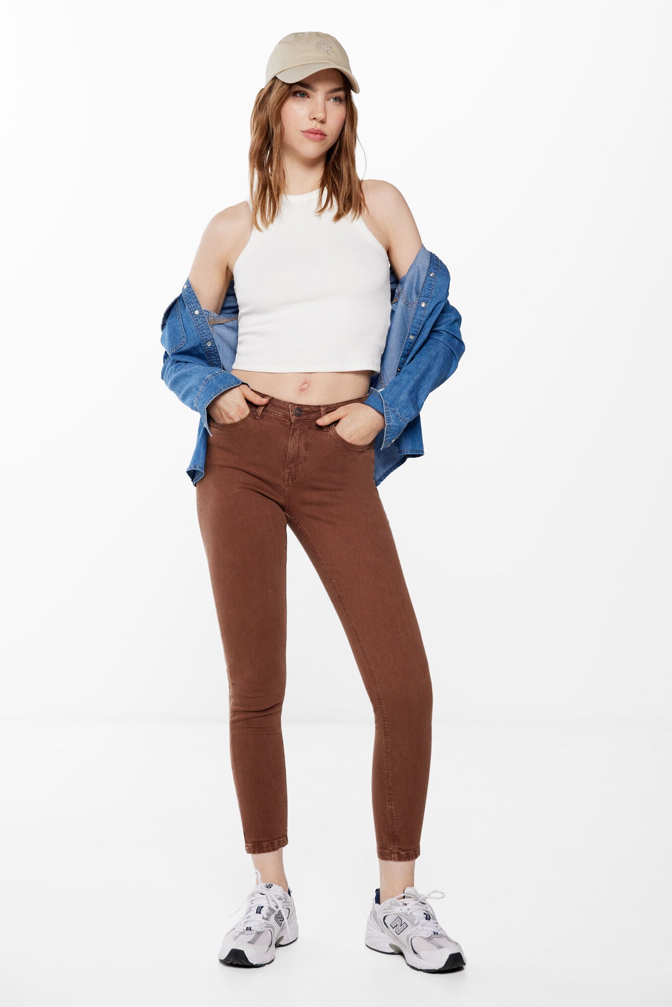 Slim cropped colour jeans