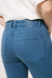 Slim cropped colour jeans
