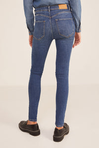Sustainable wash push-up jeans