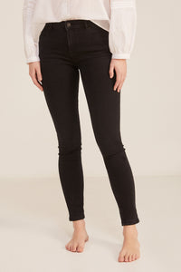 Sustainable wash slim jeans