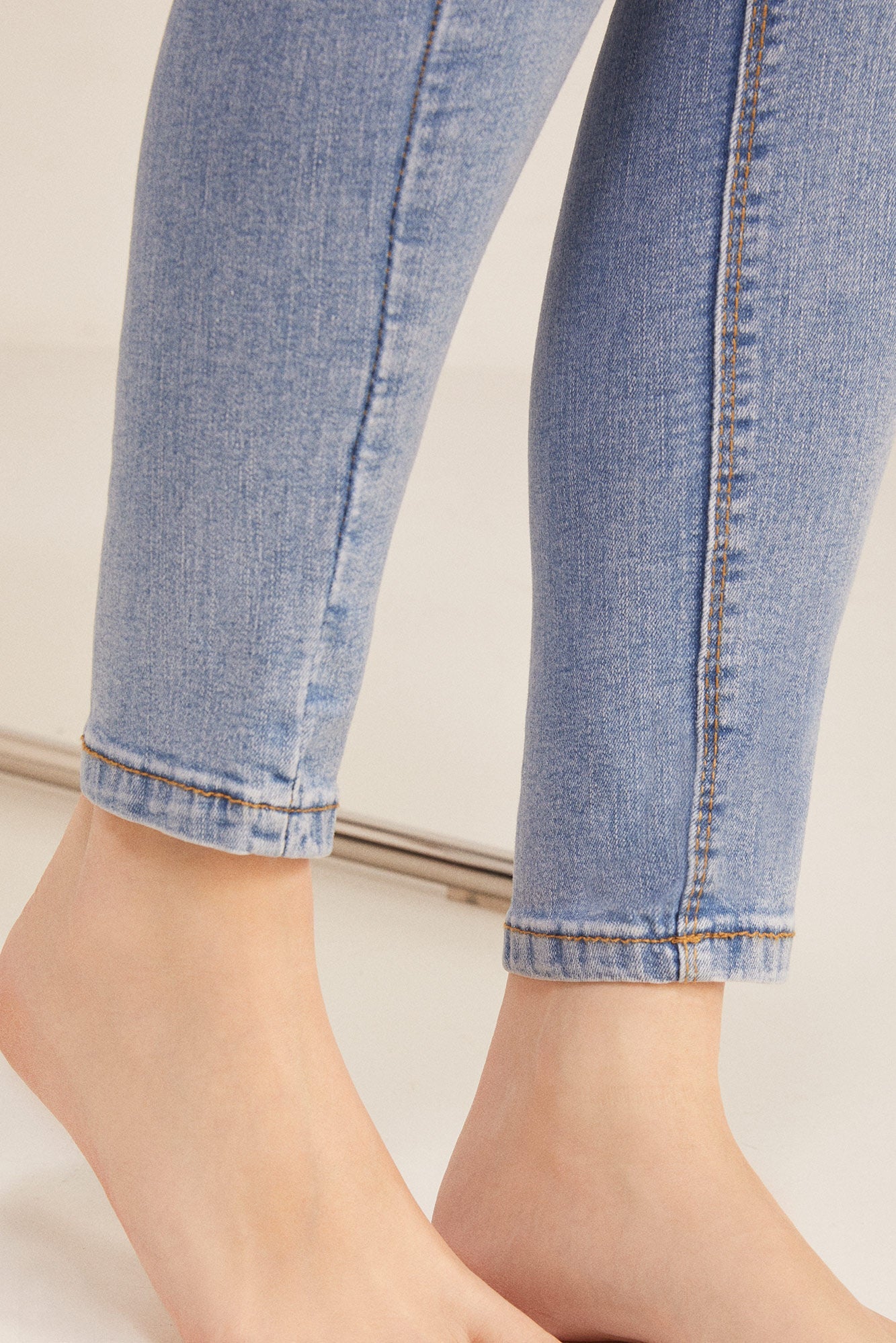 Sustainable wash slim jeans