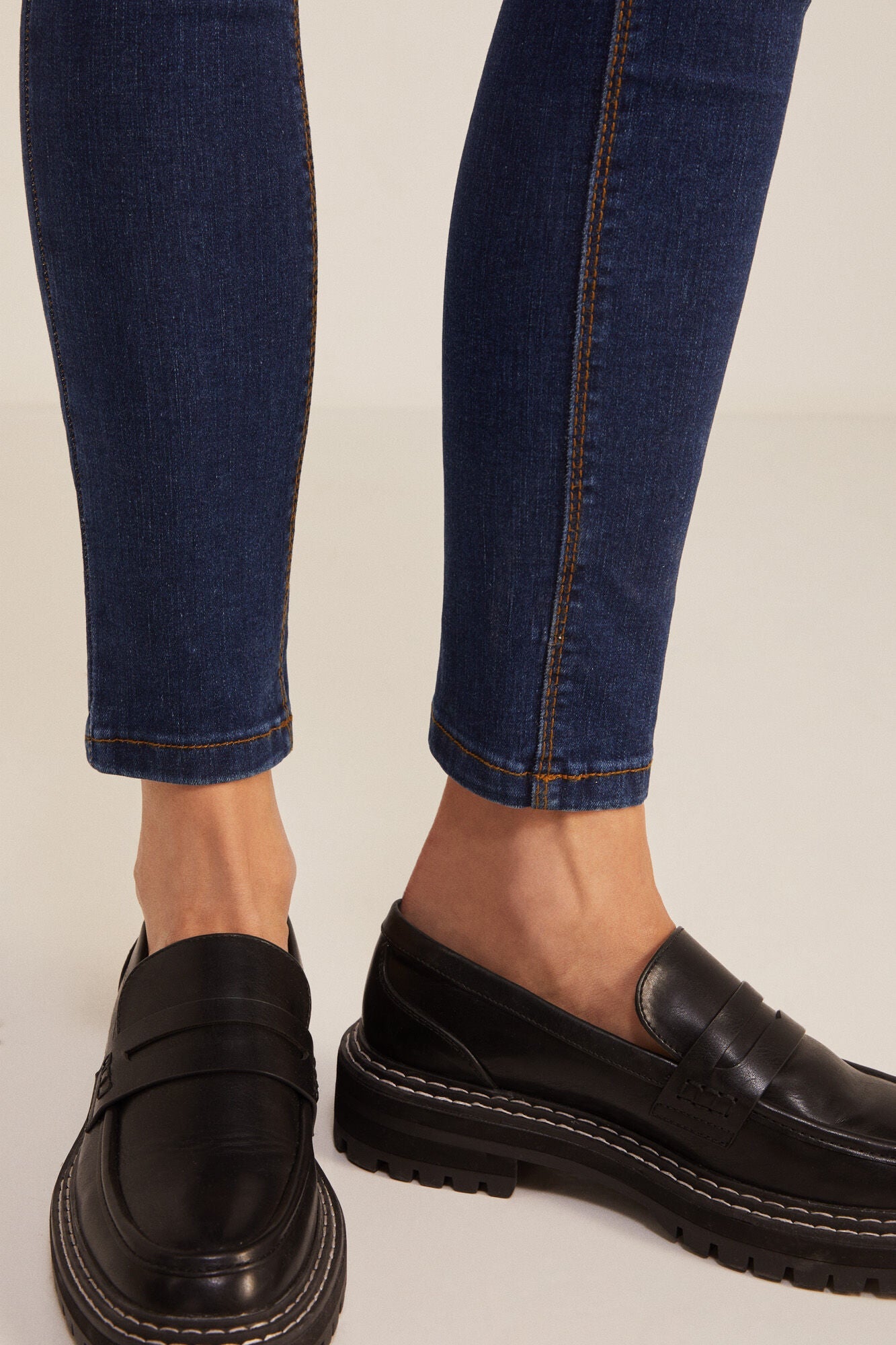 Sustainable wash slim jeans