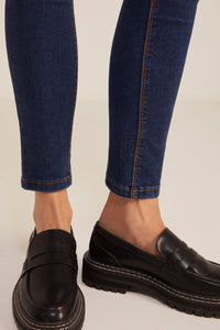 Sustainable wash slim jeans