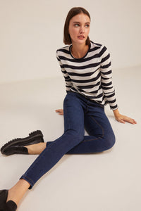 Sustainable wash slim jeans
