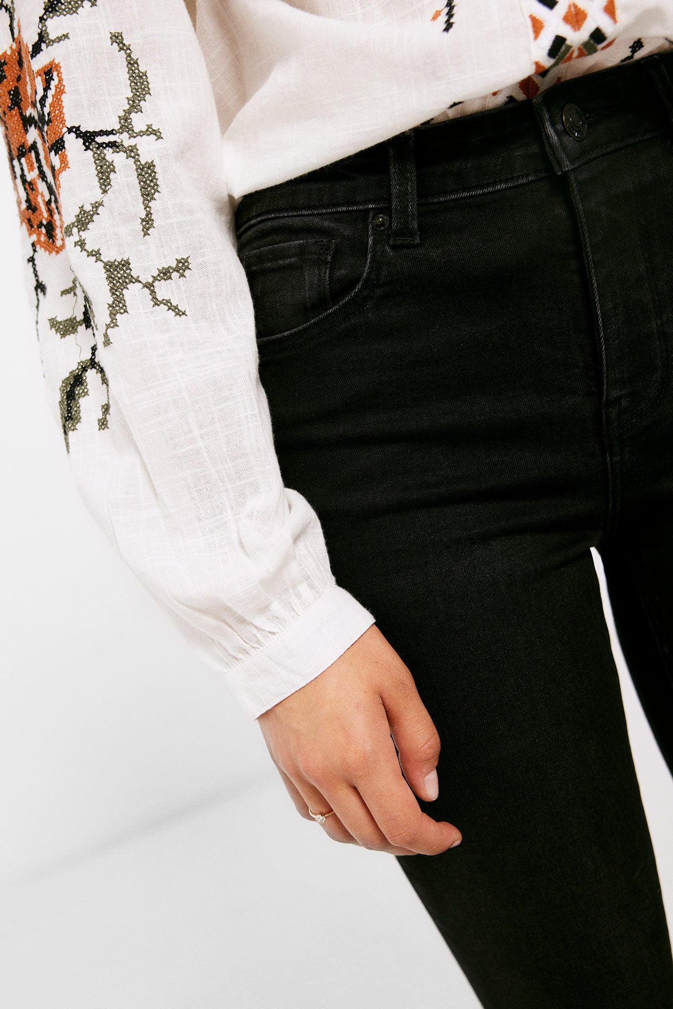 Sustainable wash push-up jeans