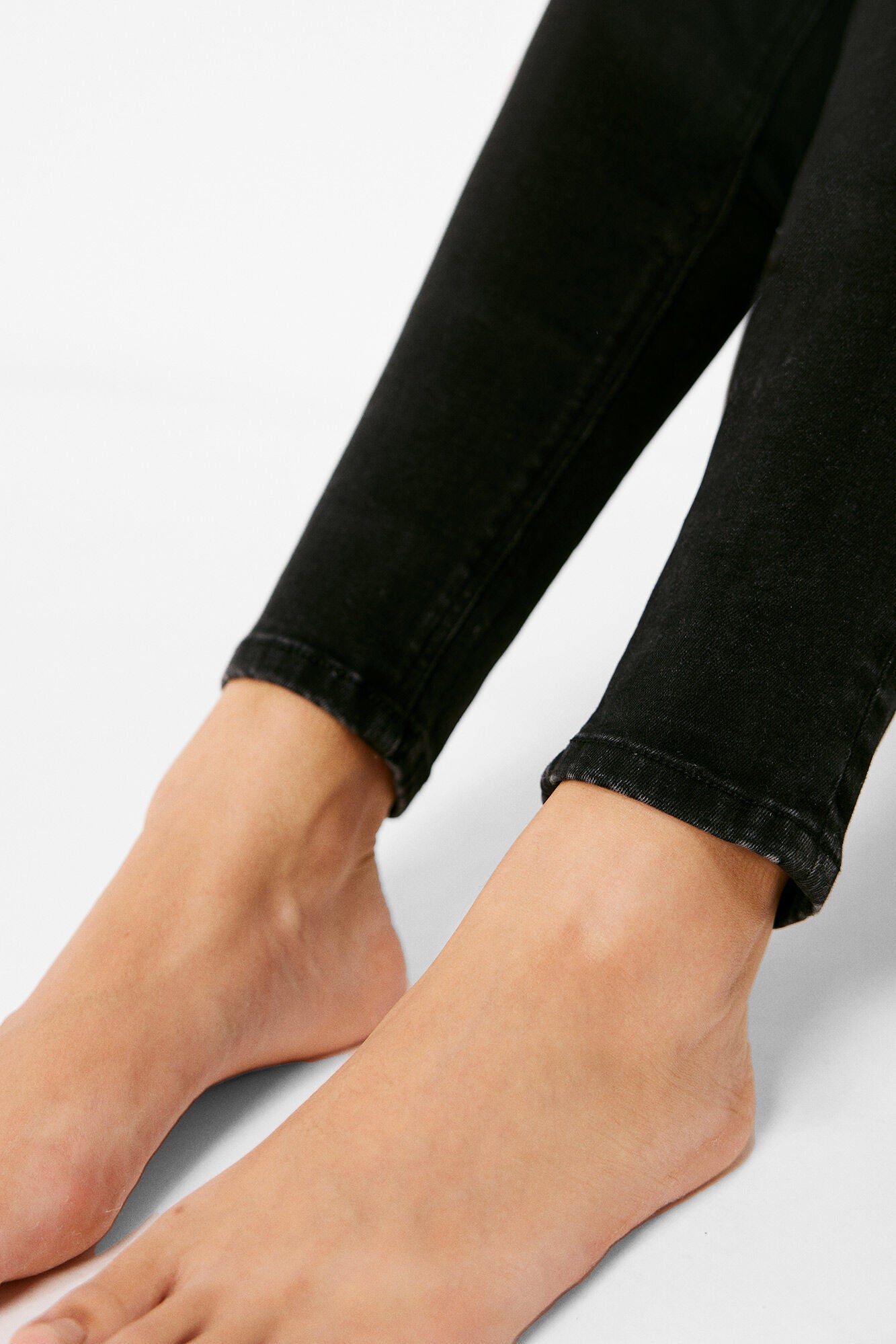Sustainable wash push-up jeans