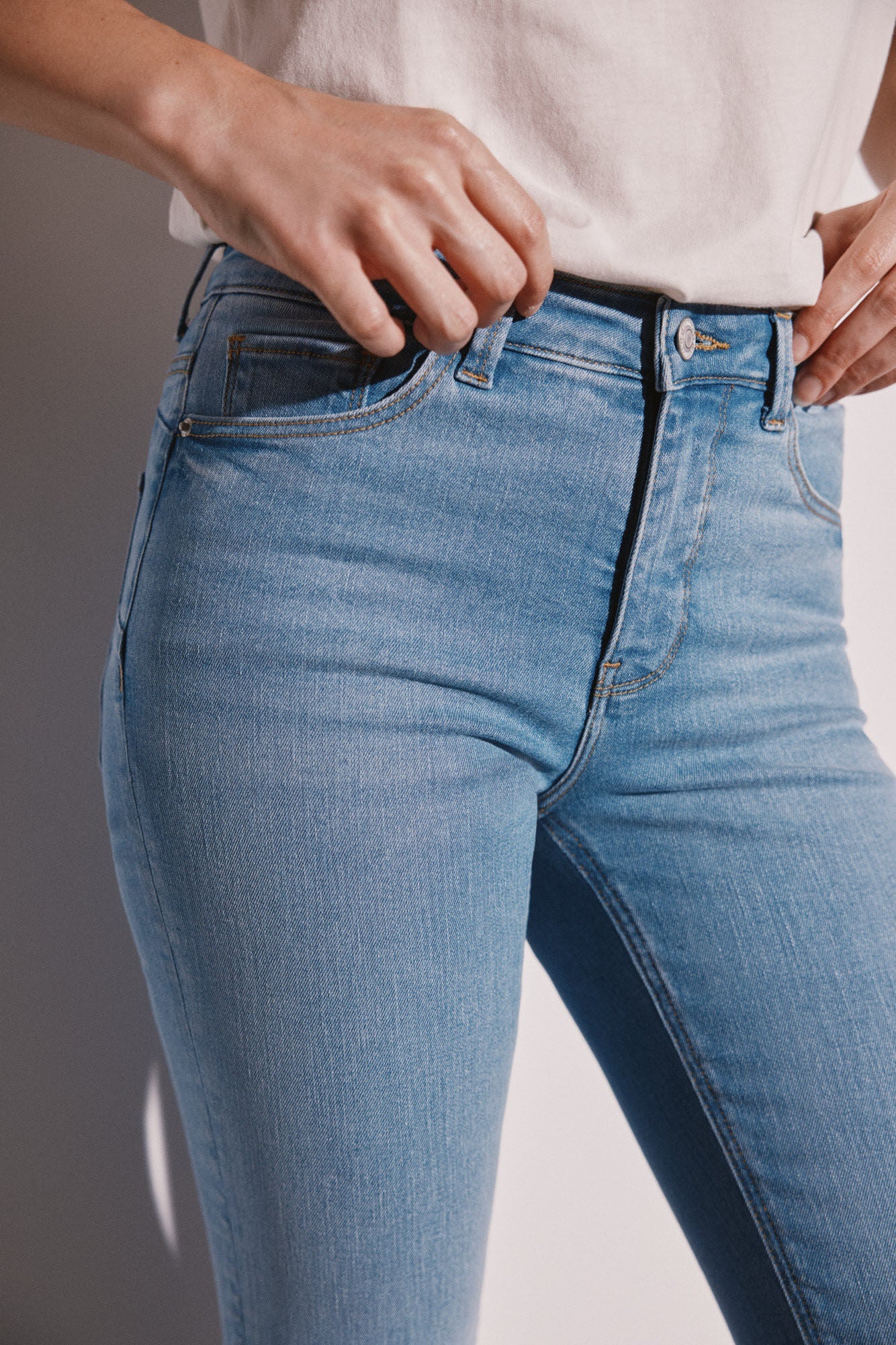 Sustainable wash push-up jeans