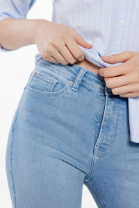 Push-up jeans