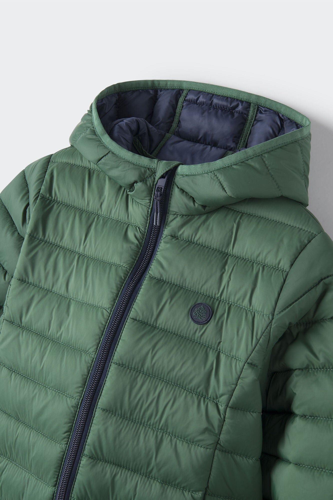 Boy's essential puffer jacket