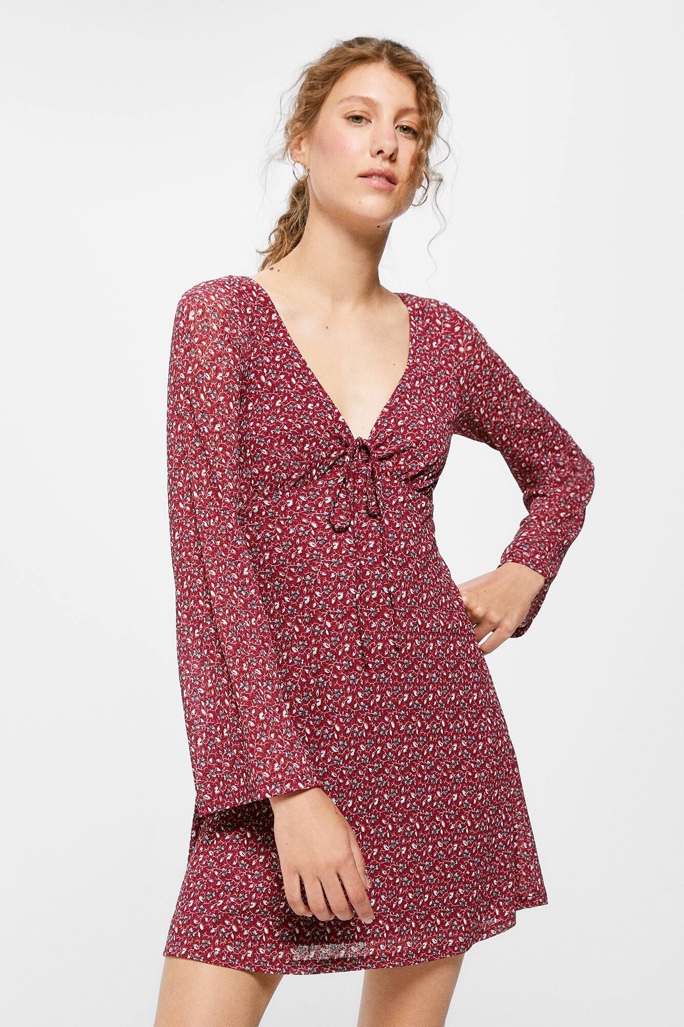 Short dress with bell sleeves